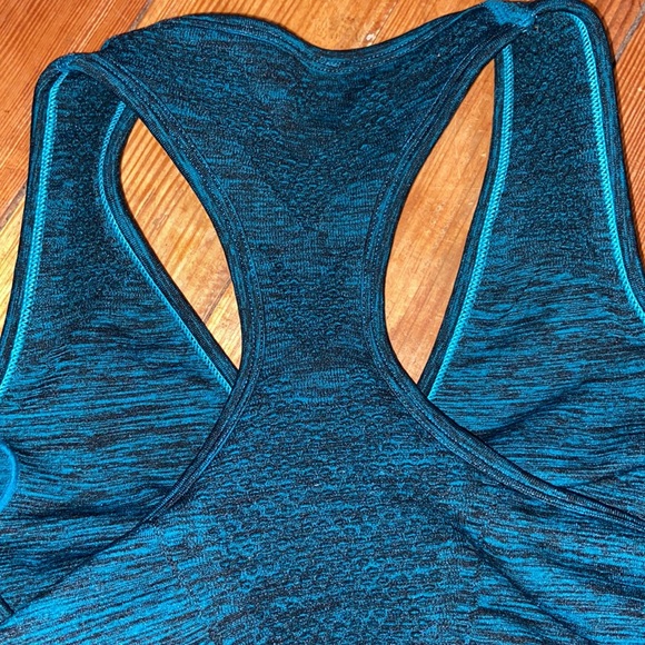 Set of 2 Danskin sports bras - Picture 4 of 4
